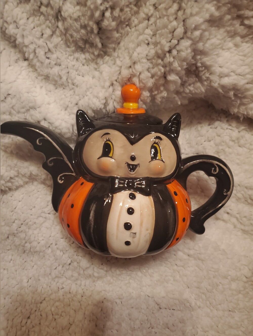 Johanna Parker Vampire Bat Halloween Teapot With Lid New 6” high